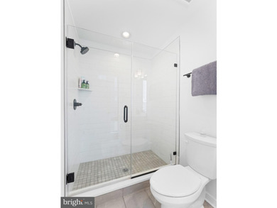 Move-In Ready Corner Townhome at North Bank priced to sell!! - - photo 30