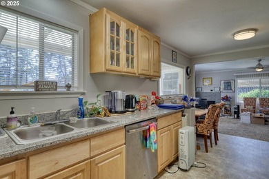 CHANCE TO OWN TASTEFULLY REMODELED 4 Bed/2 Bath HOME W/GRANITE - photo 31