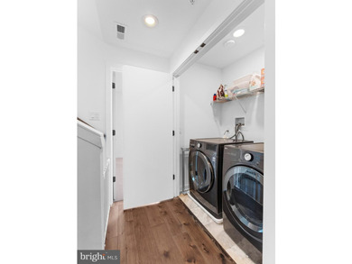 Move-In Ready Corner Townhome at North Bank priced to sell!! - - photo 31