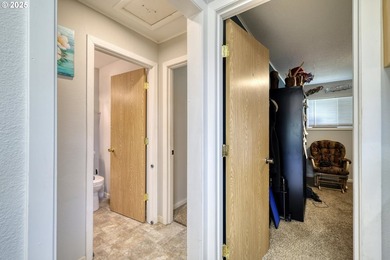 CHANCE TO OWN TASTEFULLY REMODELED 4 Bed/2 Bath HOME W/GRANITE - photo 34