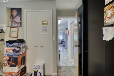 CHANCE TO OWN TASTEFULLY REMODELED 4 Bed/2 Bath HOME W/GRANITE - photo 38