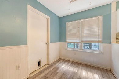 Welcome to this spacious 3+ bedroom, 2 bath home in the - photo 15