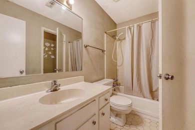 Welcome to this spacious 3+ bedroom, 2 bath home in the - photo 19