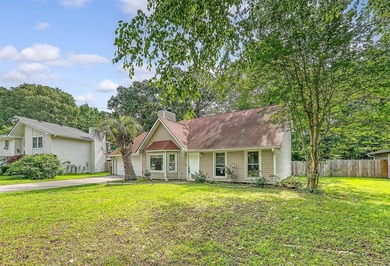 Welcome to this spacious 3+ bedroom, 2 bath home in the - photo 30
