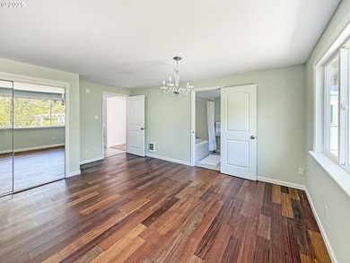 This 1,7817sq. ft. home offers 3 bedrooms and 3 bathrooms with - photo 14