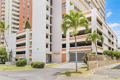 Enjoy stunning Diamond Head views from this 2 bedroom unit on - photo 18