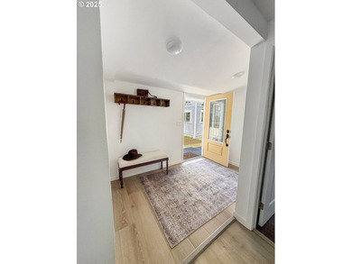 This 1,7817sq. ft. home offers 3 bedrooms and 3 bathrooms with - photo 19
