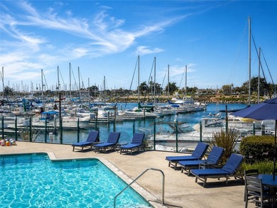 Stunning Fully Renovated Waterfront Condo with Marina Views - photo 23