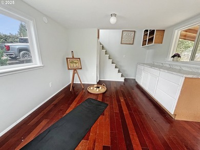This 1,7817sq. ft. home offers 3 bedrooms and 3 bathrooms with - photo 29