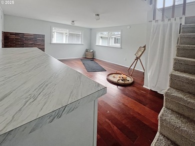 This 1,7817sq. ft. home offers 3 bedrooms and 3 bathrooms with - photo 30