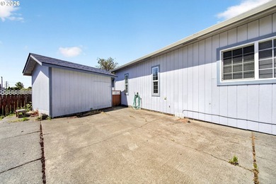 Welcome home to this well-maintained property located at the end - photo 31