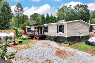 Lake Home For Sale in Lavonia, Georgia