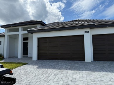 Cape Coral Lakes Area Home For Sale in Cape Coral Florida