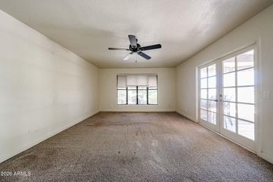 Beautifully updated Alameda Model with an Amazing Lake View. 3 - photo 25