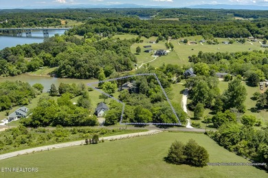 Are you looking for a lakefront home that is priced to allow you - photo 59