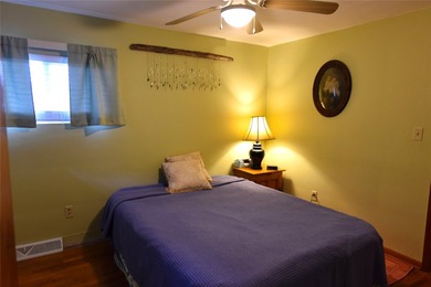Welcome to your new home! This cute and cozy 2 bedroom home in - photo 10