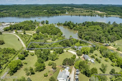 Are you looking for a lakefront home that is priced to allow you - photo 60