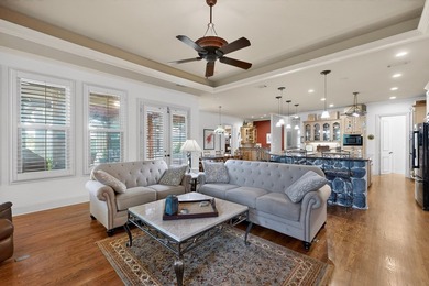 Welcome to this amazing custom home featuring a flexible floor - photo 6