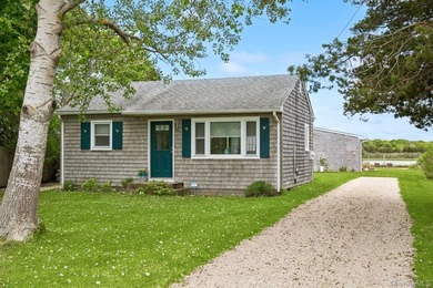 Southampton Waterfront with Dual Cottages & Spectacular Views - photo 17