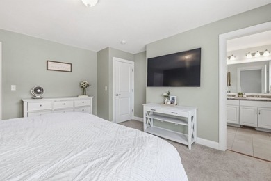 OFFER DEADLINE Monday 1/19 @ NOON. Captivating Colonial with - photo 18