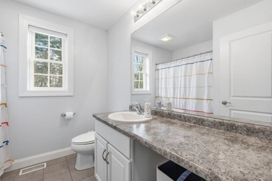 OFFER DEADLINE Monday 1/19 @ NOON. Captivating Colonial with - photo 25