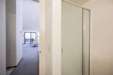 Enjoy the convenient lifestyle of the Hidden Oaks community - photo 32