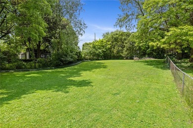 Great opportunity for an owner-occupant or investor! This - photo 5