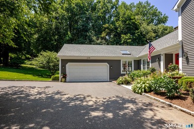 Welcome to this magnificent Custom Contemporary in a highly - photo 4