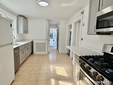 Rental Income $3,600 + $2,600. Cap Rate 7%+. Spacious Stamford 2 - photo 3