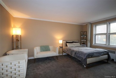 Tastefully designed, well-maintained, and impeccably clean, this - photo 1
