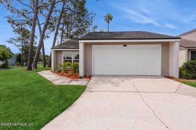 Lake Sawgrass Home For Sale in Ponte Vedra Beach Florida