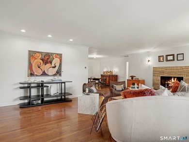 Spacious and beautifully updated ranch offering the perfect - photo 5
