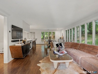 Spacious and beautifully updated ranch offering the perfect - photo 10