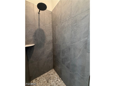 Price improvement!!New Construction 3 bedroom plus Den, 3 full - photo 12