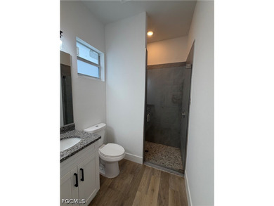 Price improvement!!New Construction 3 bedroom plus Den, 3 full - photo 13