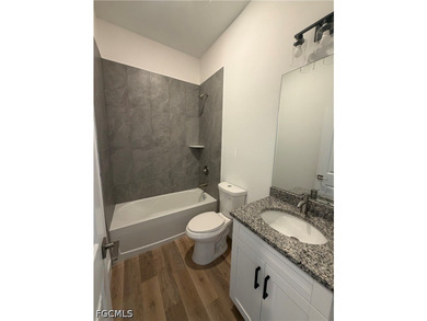 Price improvement!!New Construction 3 bedroom plus Den, 3 full - photo 15