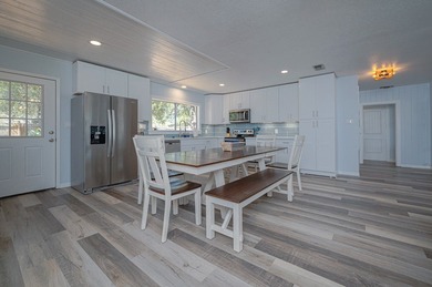 GREAT INVESTMENT OPPORTUNITY & LOCATION!!Enjoy this relaxing - photo 16