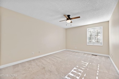 Location, Location, Location!!! This one owner home is ready to - photo 18