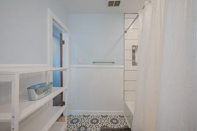 GREAT INVESTMENT OPPORTUNITY & LOCATION!!Enjoy this relaxing - photo 28