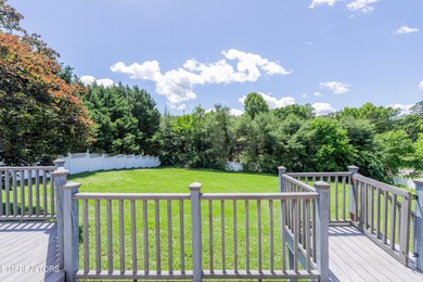 Location, Location, Location!!! This one owner home is ready to - photo 32