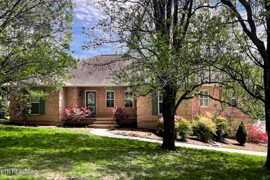Location, Location, Location!!! This one owner home is ready to - photo 38