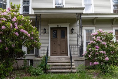 Dreams Do Come True Here! A large Victorian with a garage apt & - photo 2