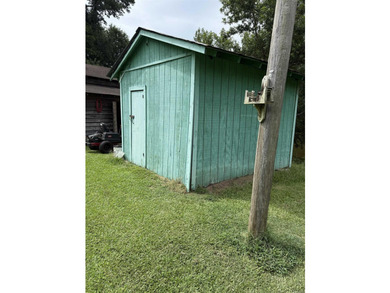 This 2 BR 1.5 Bath fixer upper is a nice 2 acre rural property - photo 16