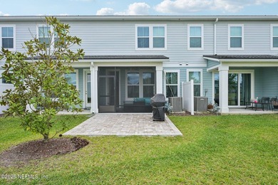 AMAZING LOCATION IN THIS GOLF CART COMMUNITY! Welcome to this - photo 27