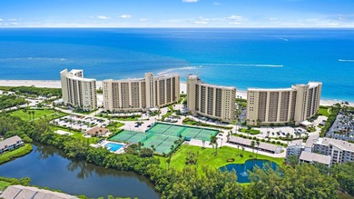 Florida's most photographed landmarks. Dubois Park, tucked along - photo 27