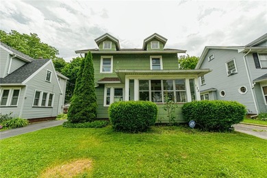 A fantastic value in the highly desirable Homestead Heights - photo 1