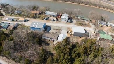 This charming 1,350 sq ft manufactured home sits on a permanent - photo 36