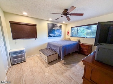 Experience easy Florida living in this inviting first-floor - photo 17