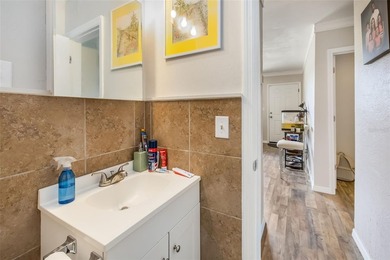 Welcome to 906 Magnolia Avenue! This beautifully updated - photo 23