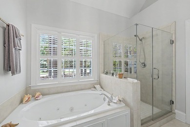 This thoughtfully designed open-concept home sitting on the 12th - photo 36